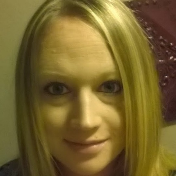 Meet your Posher, Kacie - Picture 1 of 1